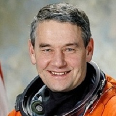 Лётчик-космонавт, Герой России Валерий Корзун